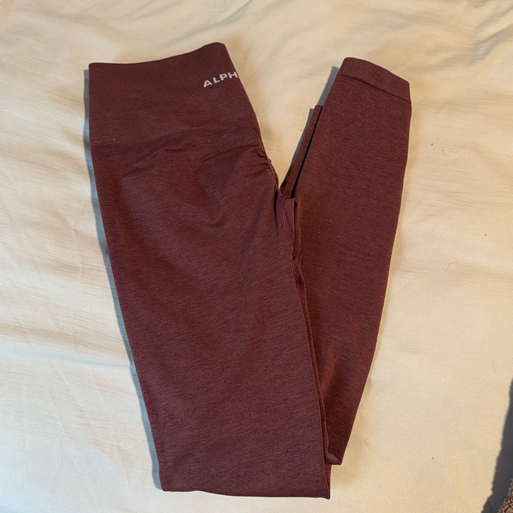 Alphalete leggings